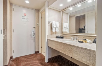 Standard Room, 2 Queen Beds, Non Smoking, Tower