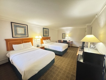 Standard Room, 2 Double Beds, Non Smoking