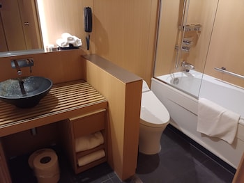 Standard Room, 1 King Bed (Castle View, Minifridge)