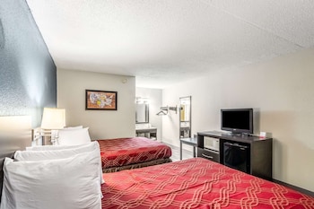 Room, 2 Queen Beds, Non Smoking