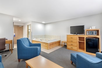 Suite, 1 King Bed, Non Smoking