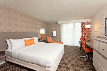 Superior Room, 1 King Bed (Premium King Bed)