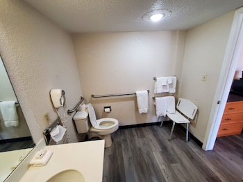 Room, 2 Queen Beds, Bathtub Grab Bars, Non Smoking (Mobility/Hearing Accessible)