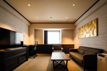 Junior Suite, 1 Queen Bed