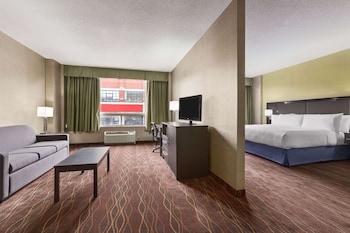 Premium Suite, 1 King Bed, Non Smoking