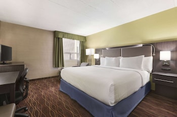 Standard Room, 1 King Bed, Non Smoking