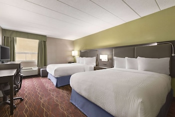 Standard Room, 2 Queen Beds, Non Smoking