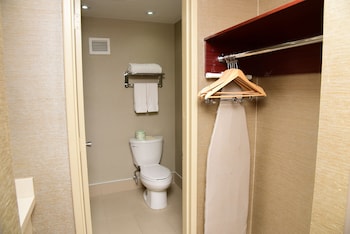Standard Room, 2 Queen Beds, Non Smoking