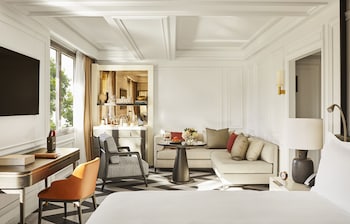 Castellana House