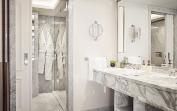 Premier Room