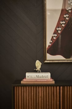 Junior Anglada Suite