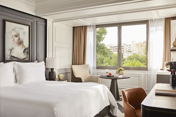Premier Room