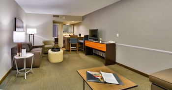 Suite, 1 King Bed, Corner