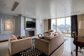 Abingdon & Kensington Penthouse Suite