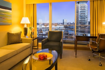 Suite, River View Twin