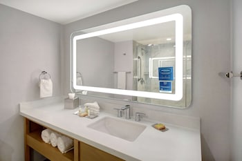 Room, 2 Queen Beds, Accessible (Hearing)