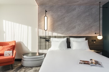 Superior Double Room, 1 Double Bed (high floor)
