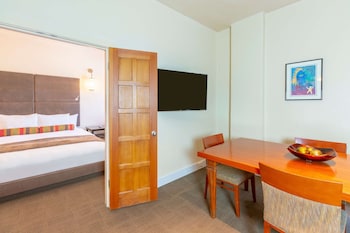 Suite (Boardroom)