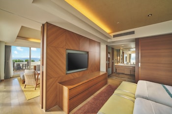 Suite, Club Lounge Access (Nago Bay)