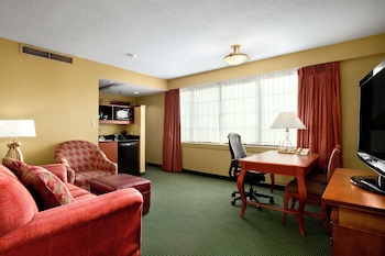 Suite One King and One Sofa Bed Corner