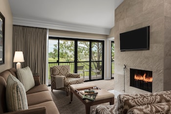Classic Suite, 2 Double Beds, Golf View (Classic Cottage Golf View 1 Bedroom)
