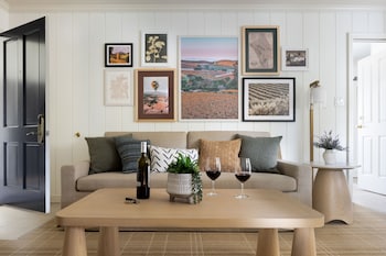 Premium Suite, Multiple Beds, Golf View (Premium Cottage Golf View 1 Bedroom)