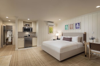 Premium Studio Suite, 1 King Bed (Premium Mansion King Studio Suite)