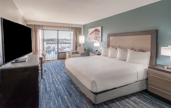 One Bedroom Suite, One King Bed, River View