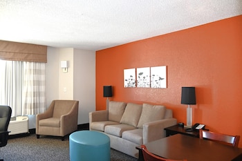Suite, 1 Queen Bed with Sofa bed, Accessible, Non Smoking