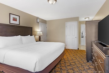 Suite, 1 King Bed, Non Smoking, Fireplace