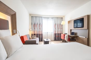 Superior Room (1 Double Bed with 2 Single Sofa Beds)
