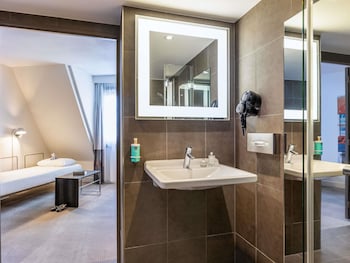 Superior Room, Multiple Beds, Accessible