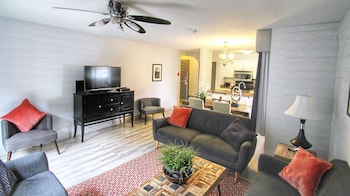 Presidential Suite, Multiple Beds, Non Smoking, Kitchen