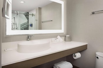 Studio Suite, 1 King Bed, Non Smoking