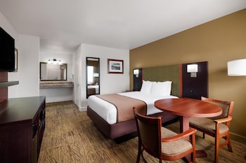 Standard Room, 1 Queen Bed, Accessible, Non Smoking