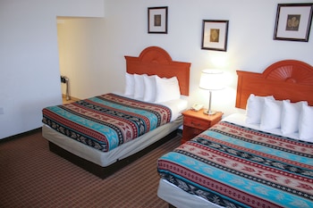 Room, 2 Queen Beds, Accessible, Non Smoking