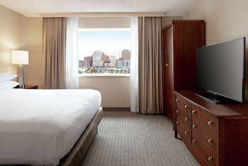 Suite, 2 Bedroom, 1 King/2 Double Bed, Non Smoking, River View