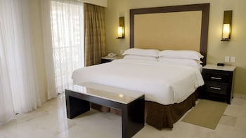 Grand Master Suite Sea Front View Premium Level