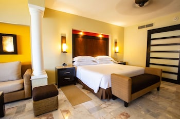 Deluxe Suite (Premium Level)
