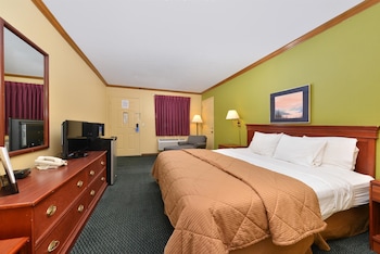 Room, 1 King Bed, Smoking