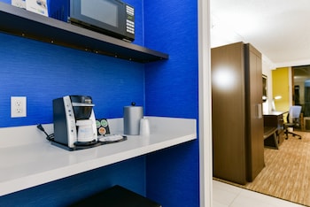 Standard Room, 1 King Bed, Mobility Accessible (Mobility)