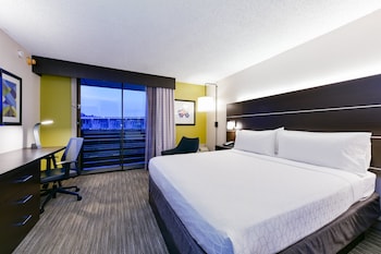 Standard Room, 1 King Bed, Bay View
