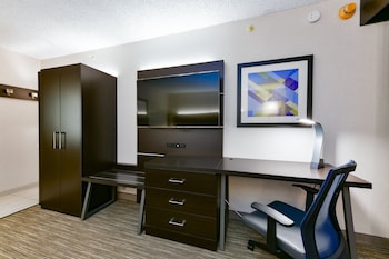 Standard Room, 1 King Bed, Mobility Accessible (Mobility)