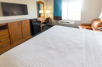 Standard Room, 1 King Bed, Accessible, Smoking