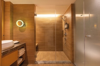 Club Room, 1 King Bed
