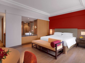 Deluxe Room, 1 King Bed
