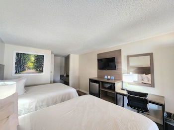 Standard Room, 2 Queen Beds, Smoking