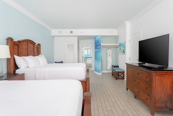 Room, 2 Queen Beds, Balcony (Gulf Front)