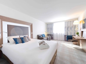 Family Room, Multiple Beds (Family. Shower)