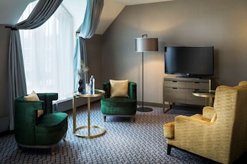 Junior Suite, 1 King Bed (Penthouse)